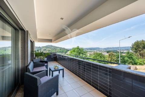 Exclusivo t3 de prestígio em urgezes – luz, sofisticação e espaço sem compromissos