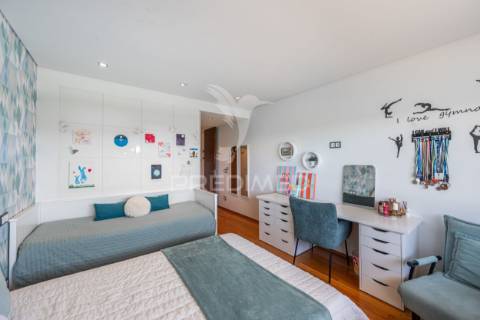 Exclusivo t3 de prestígio em urgezes – luz, sofisticação e espaço sem compromissos