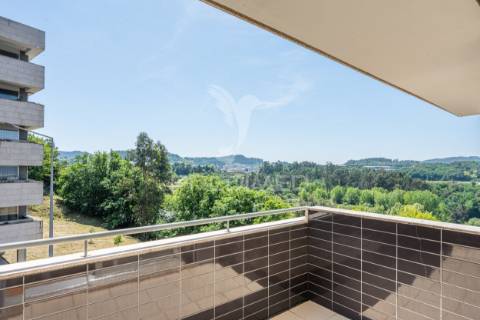 Exclusivo t3 de prestígio em urgezes – luz, sofisticação e espaço sem compromissos