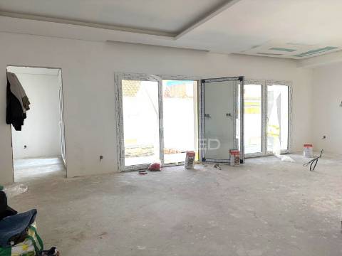 Moradia t3+1 piscina