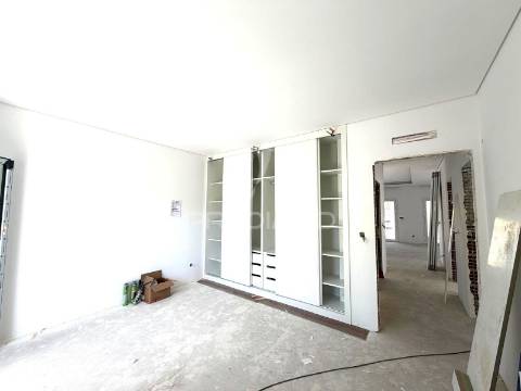 Moradia t3+1 piscina