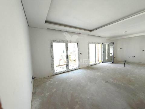 Moradia t3 + 1 piscina