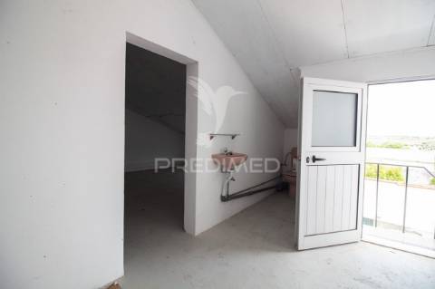 Moradia t4 no vimieiro com logradouro e terraço