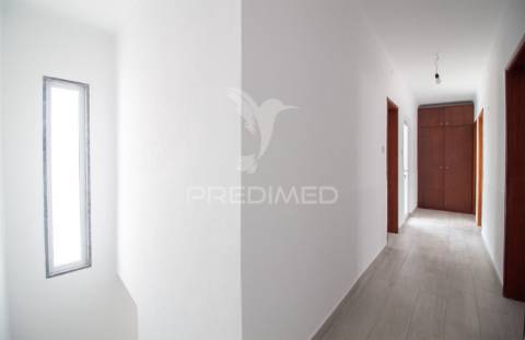 Moradia t4 no vimieiro com logradouro e terraço