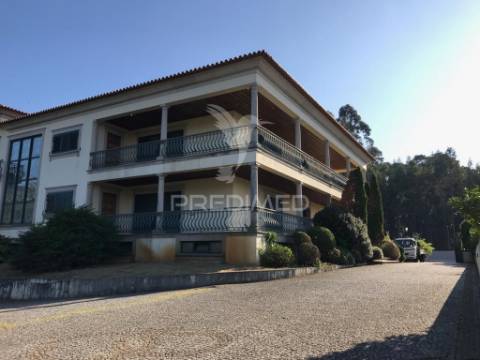 Moradia de luxo t7 com piscina interior e 6.867m2 de terreno | são martinho de bougado - trofa