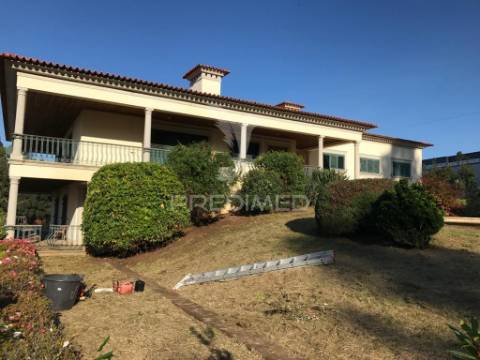 Moradia de luxo t7 com piscina interior e 6.867m2 de terreno | são martinho de bougado - trofa