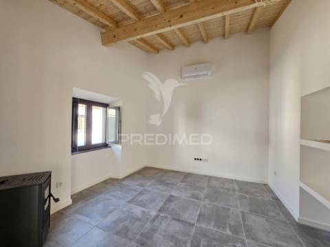 Moradia t2 em entradas, castro verde