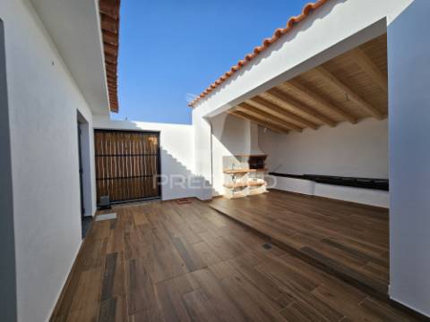 Moradia t2 em entradas, castro verde