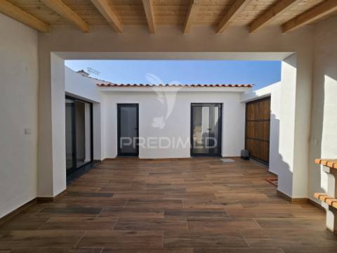 Moradia t2 em entradas, castro verde