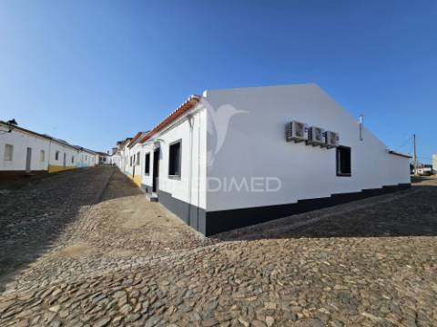 Moradia t2 em entradas, castro verde