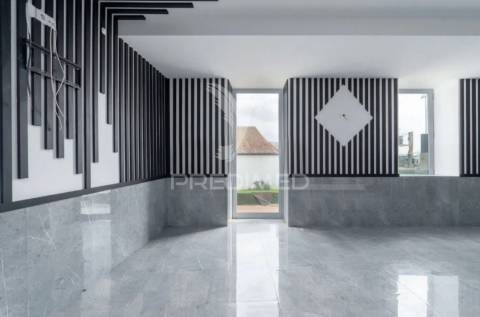 Moradia para reconstruir leça da palmeira