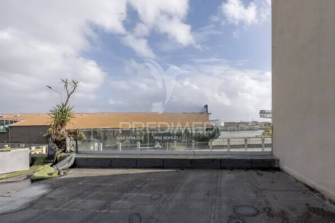 Moradia para reconstruir leça da palmeira