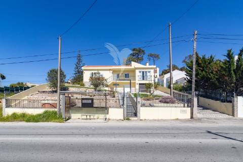 Moradia independente à venda em sesimbra   - venda nova