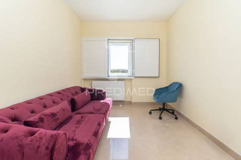 Moradia independente à venda em sesimbra   - venda nova