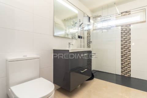 Moradia independente à venda em sesimbra   - venda nova