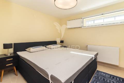 Moradia independente à venda em sesimbra   - venda nova