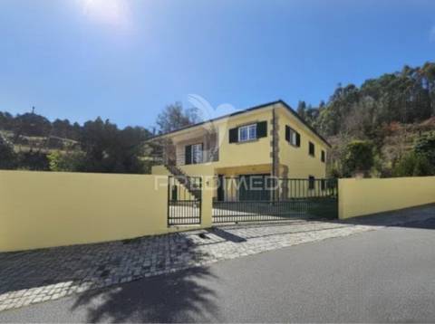 Moradia t3 com garagem aboadela / amarante