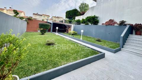 Moradia t4 de gaveto