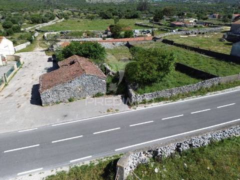 Moradia t2 para reconstrução | telhados grandes – são bento, porto de mós