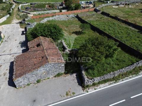 Moradia t2 para reconstrução | telhados grandes – são bento, porto de mós