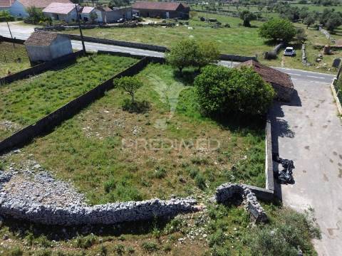 Moradia t2 para reconstrução | telhados grandes – são bento, porto de mós