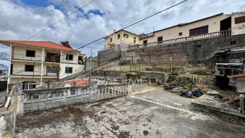 Moradia t2 para reconstrução | santo antónio – funchal