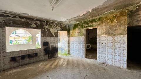 Moradia t2 para reconstrução | santo antónio – funchal