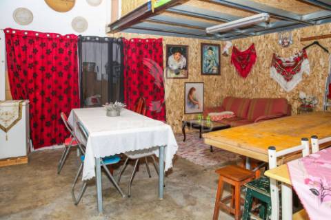 Moradia t2 com garagem independente em ribafria - alenquer