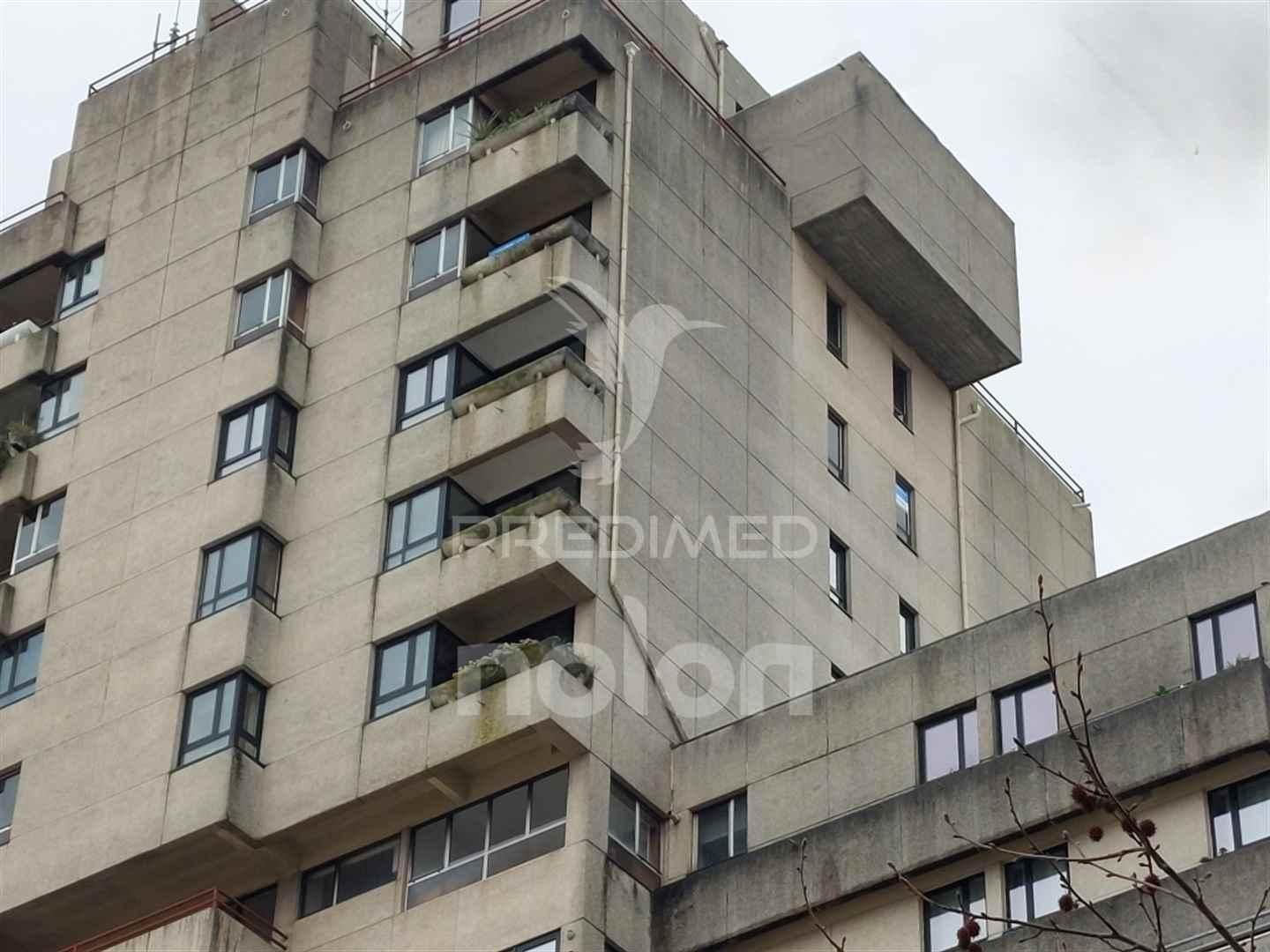 Apartamento t3+1 • 131 m² • varanda • vista deslumbrante • centro de são joão da madeira