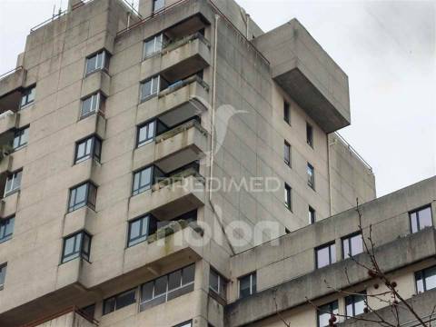 Apartamento t3+1 • 131 m² • varanda • vista deslumbrante • centro de são joão da madeira
