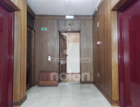 Apartamento t3+1 • 131 m² • varanda • vista deslumbrante • centro de são joão da madeira