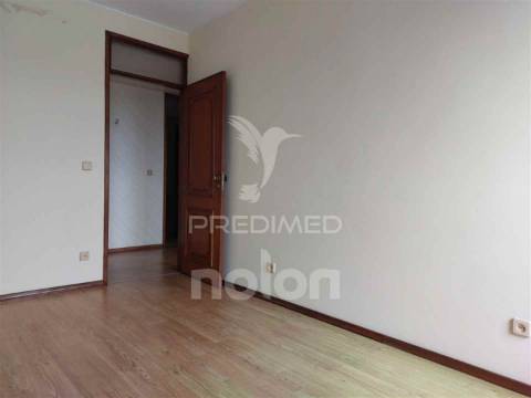 Apartamento t3+1 • 131 m² • varanda • vista deslumbrante • centro de são joão da madeira
