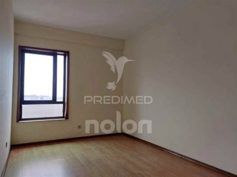 Apartamento t3+1 • 131 m² • varanda • vista deslumbrante • centro de são joão da madeira