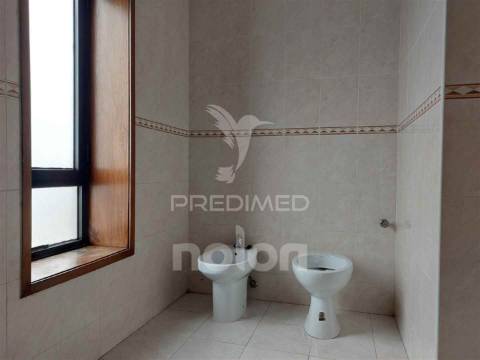 Apartamento t3+1 • 131 m² • varanda • vista deslumbrante • centro de são joão da madeira