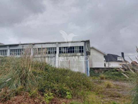 Armazém industrial - santa maria de lamas