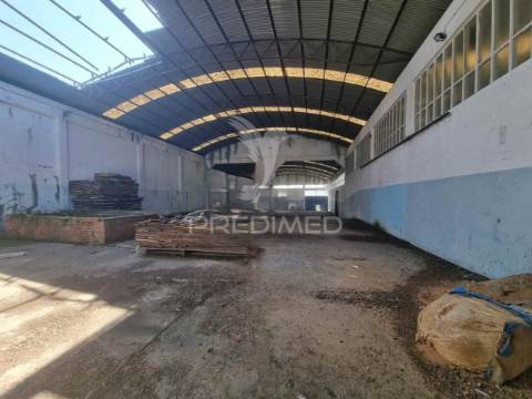 Armazém industrial - santa maria de lamas