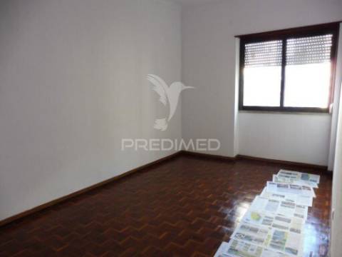 Apartamento t3 centro das paivas amora seixal