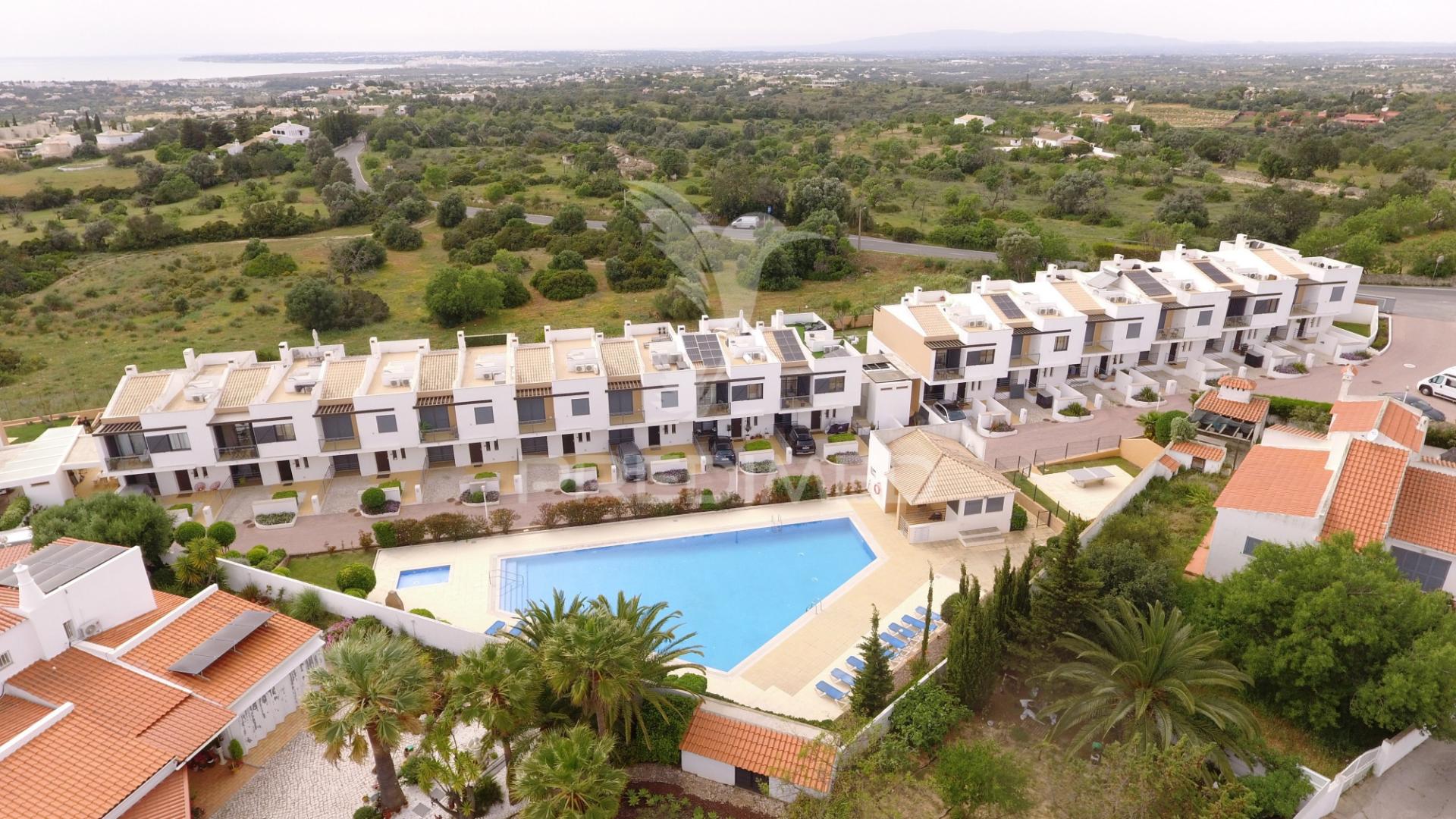 Moradia t3 em condomínio com piscina