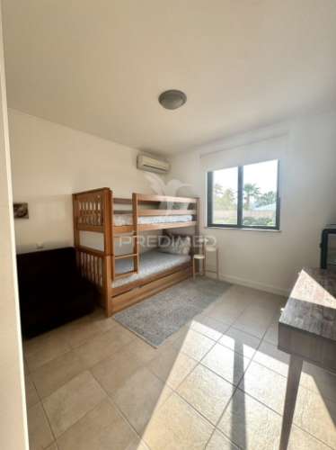 Moradia t3 em condomínio com piscina