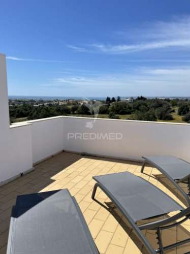 Moradia t3 em condomínio com piscina