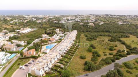 Moradia t3 em condomínio com piscina