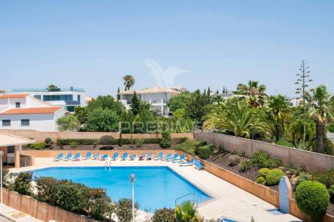 Moradia t3 em condomínio com piscina