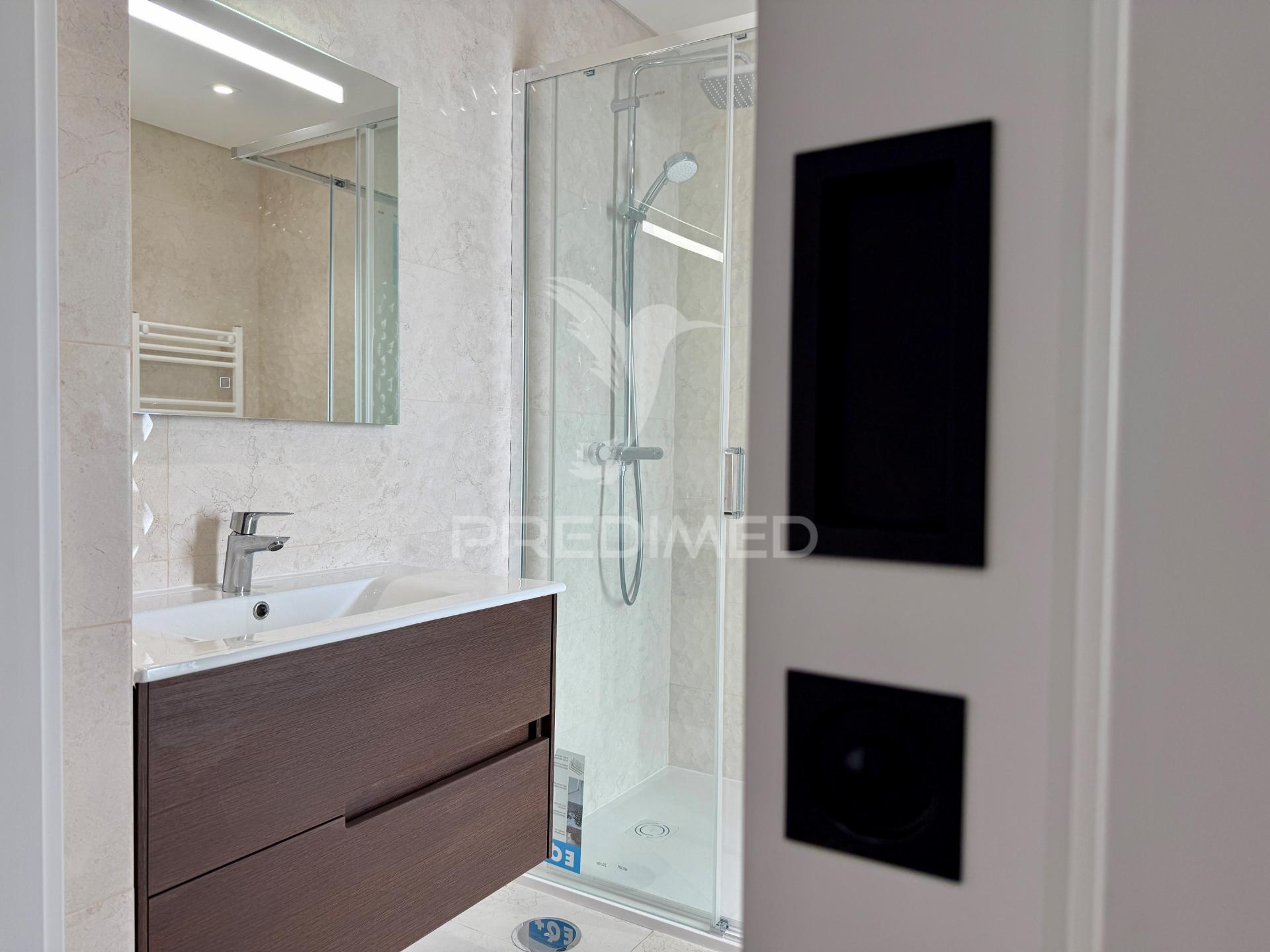 Apartamento t3 - triplex, condomínio privado no coração de leiria