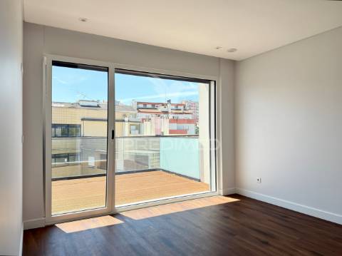 Apartamento t3 - triplex, condomínio privado no coração de leiria