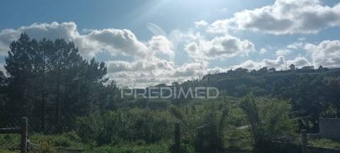 Terreno de construçao em leira