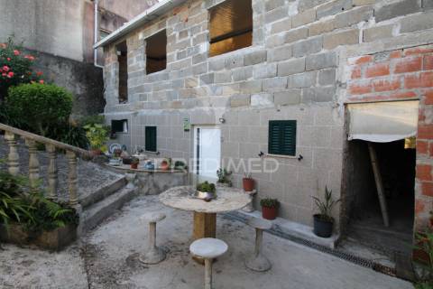 Quintinha com moradia t3 em fonte arcada, penafiel