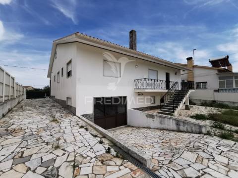 Moradia isolada a 3 minutos do centro da cidade