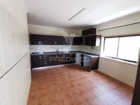 Moradia isolada a 3 minutos do centro da cidade