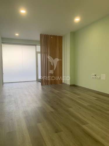Apartamento t4 rasa v.n. de gaia