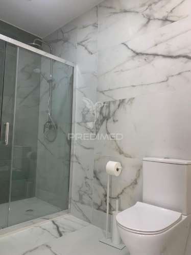 Apartamento t4 rasa v.n. de gaia